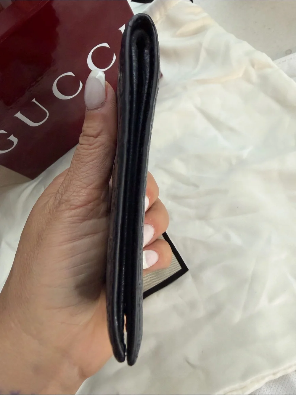 Authentic Gucci Microguccissima Leather Bifold Wallet Navy Blue